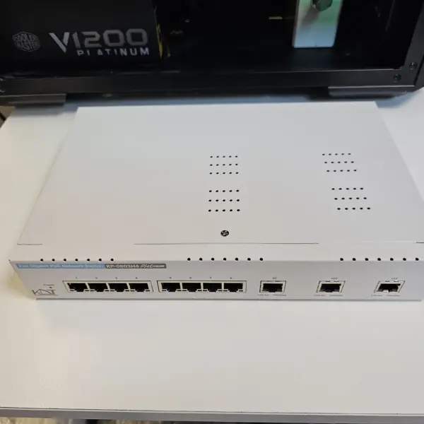 سوئیچ برند کی دی تی 11 پورت PoE گیگ مدل KDT KP-0803H4