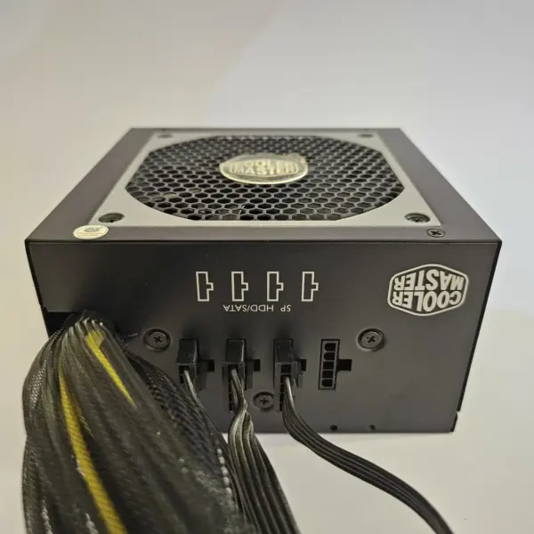 منبع تغذیه کامپیوتر برند کولر مستر مدل Cooler Master V750
