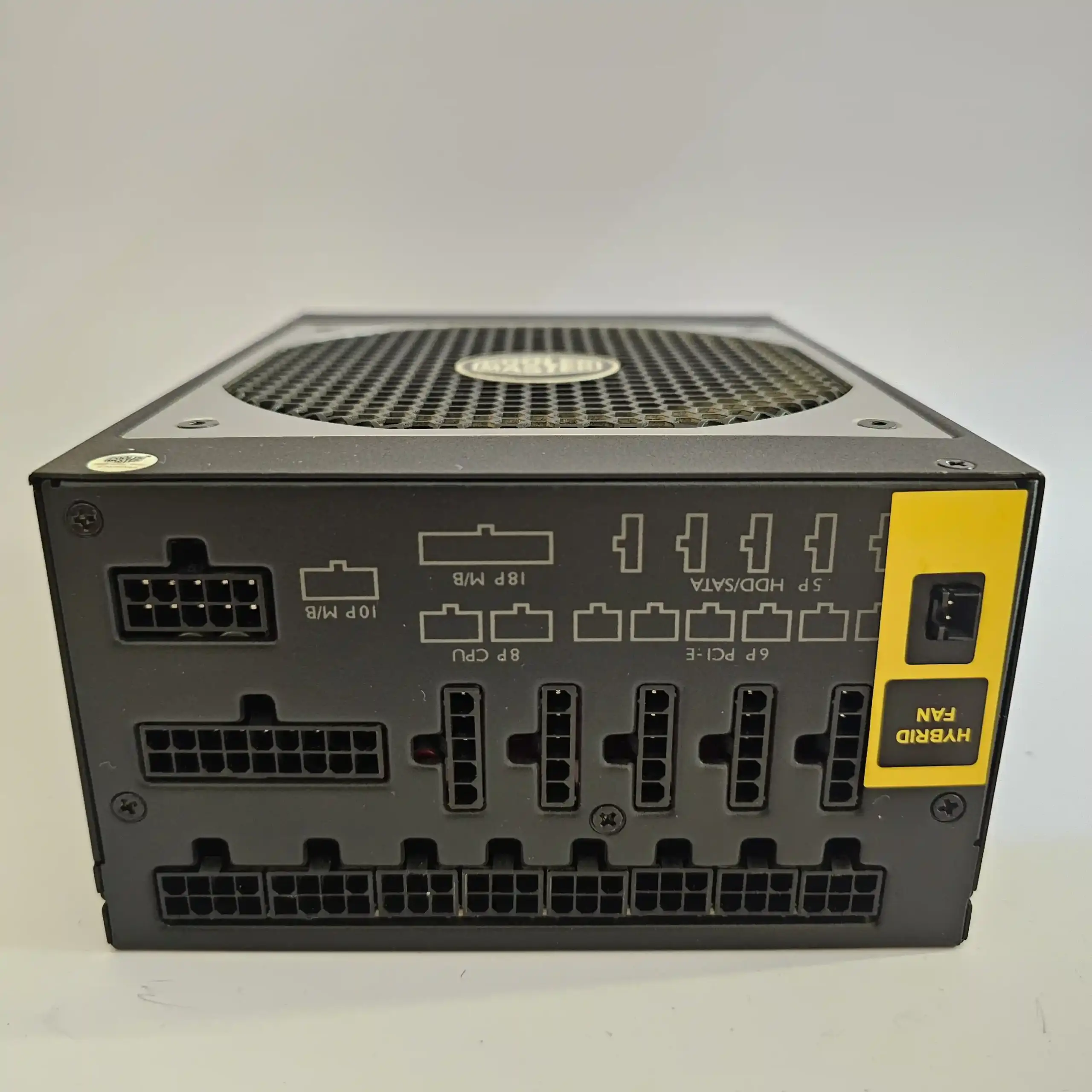 منبع تغذیه کامپیوتر برند کولر مستر مدل Cooler Master V1200 - Image 3